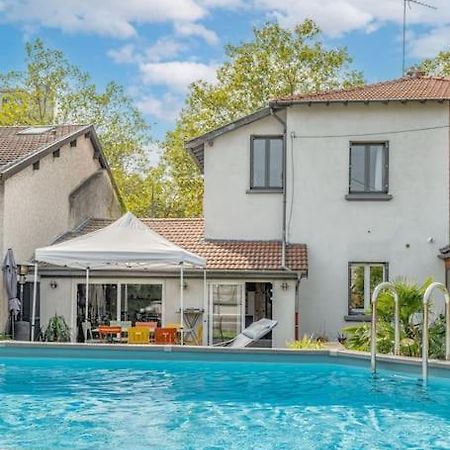 Maison A Lyon Parilly Avec Piscine, Jardin, Parking Prive & Proche Eurexpo Venissieux Luaran gambar