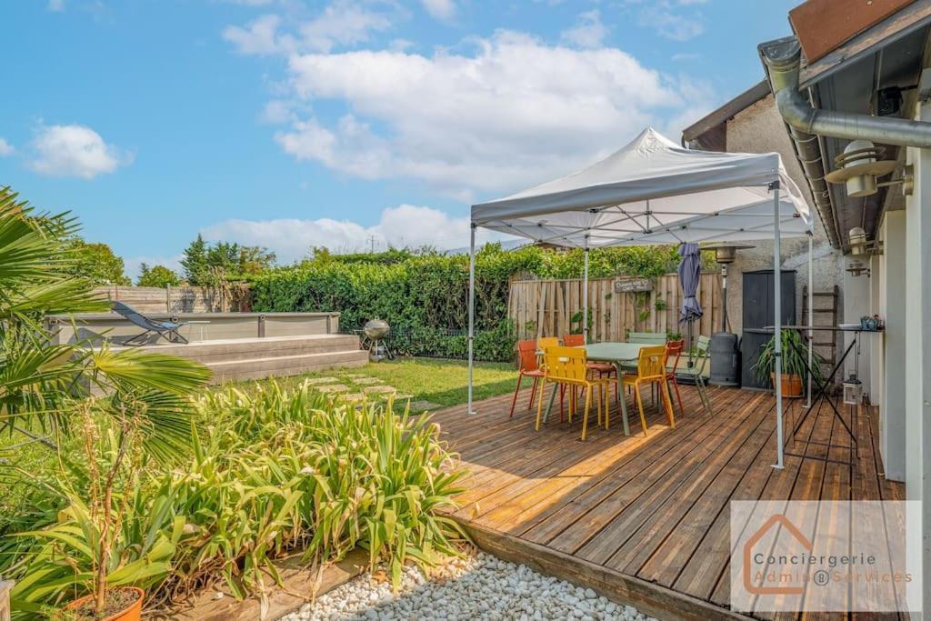Maison A Lyon Parilly Avec Piscine, Jardin, Parking Prive & Proche Eurexpo Venissieux Luaran gambar